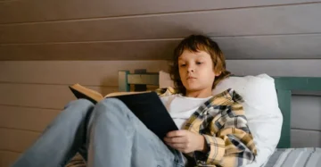 Your Child Won't Read? A Cozy Reading Nook Might Be the Fix