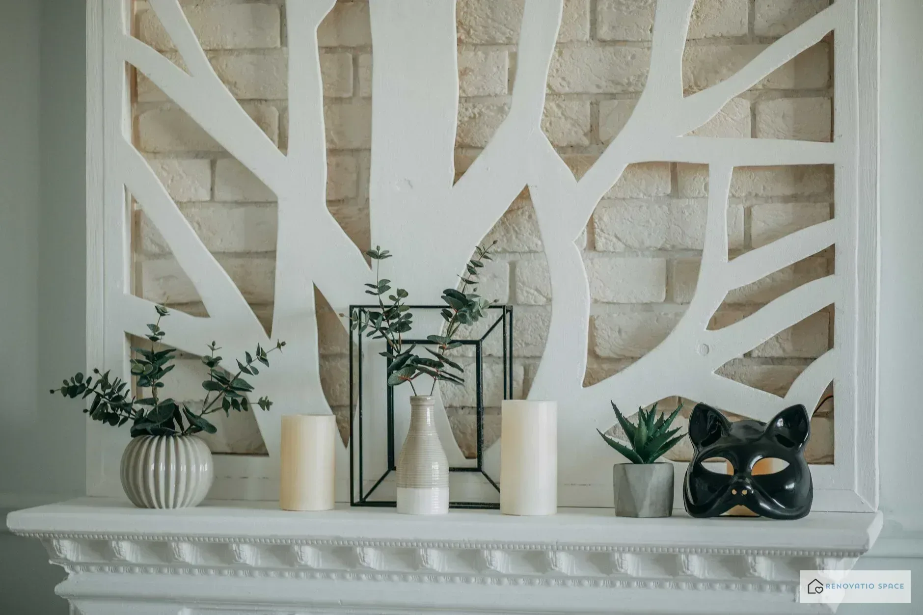 Natural vs. Artificial Decor: Pros and Cons for Your Interior