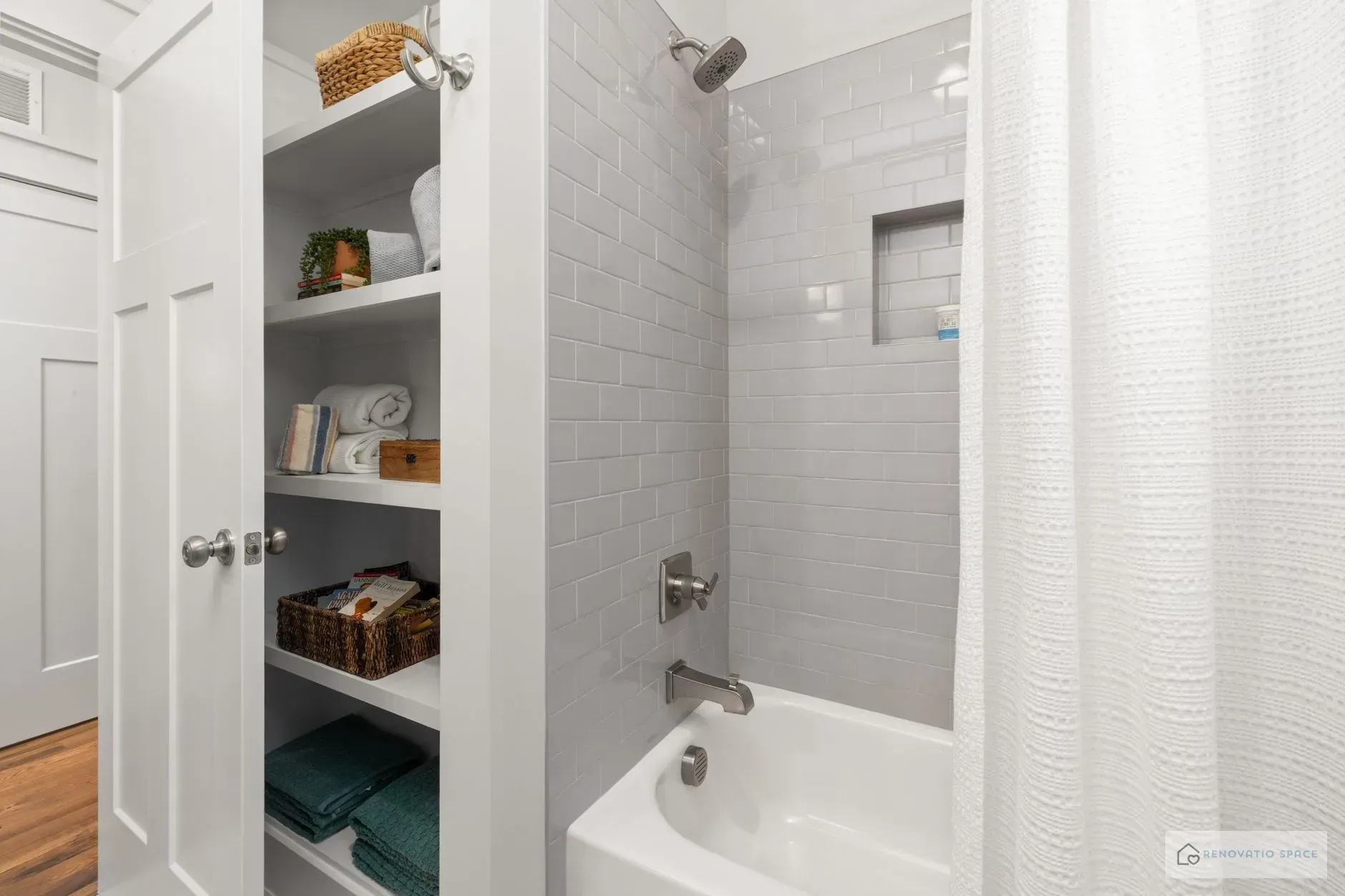 Bathroom Storage Solutions for Clutter-Free Look image