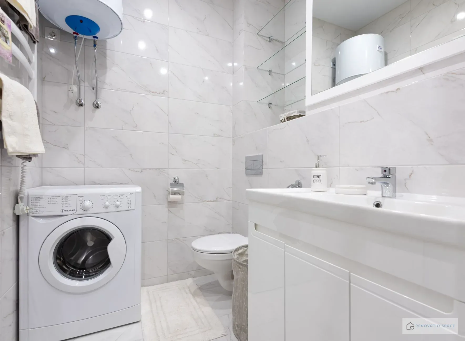 Bathroom Storage Solutions for Clutter-Free Look image