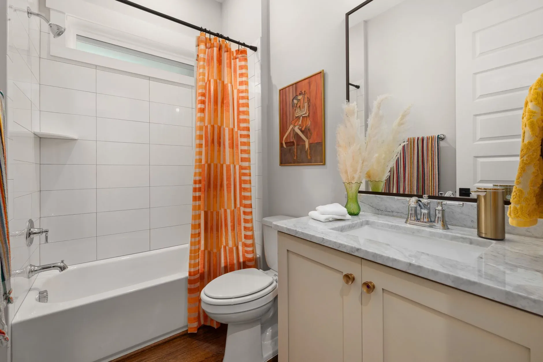 Small Bathroom Design Ideas for Maximum Space image