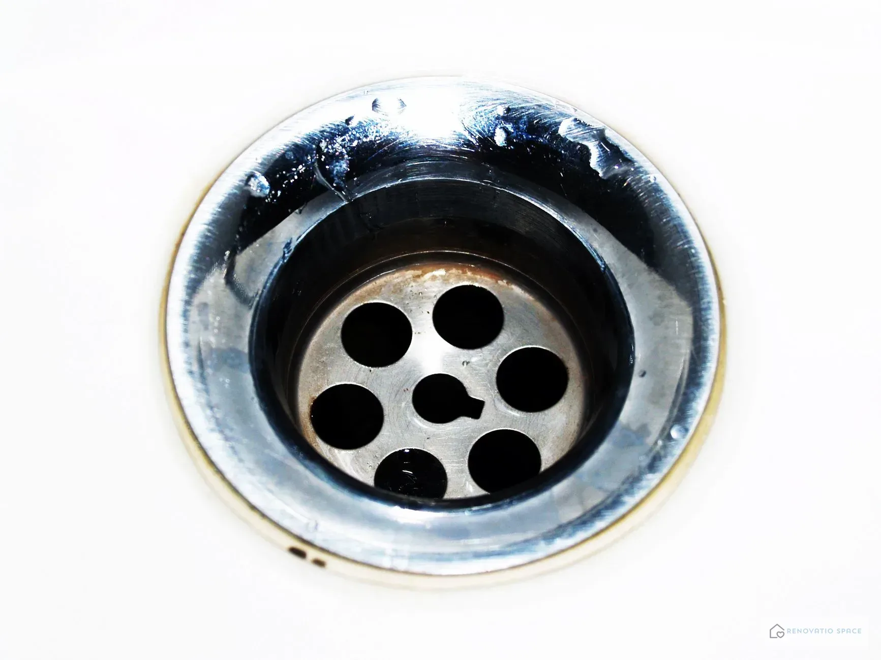 How to Fix a Clogged Bathroom Drain Yourself: Step-by-Step Guide image