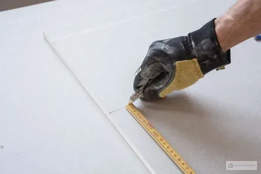 How to Create a DIY Bedroom Headboard on a Budget