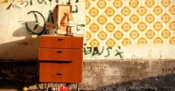 Retro Room Ideas: How to Achieve the Vintage Look at Home